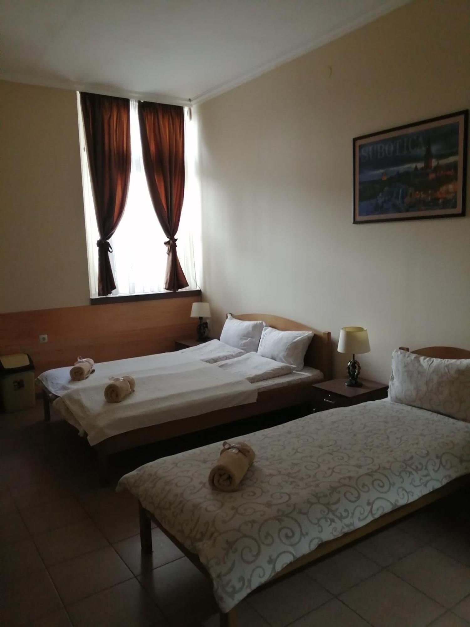 Guest House Best Food Subotica Rom bilde